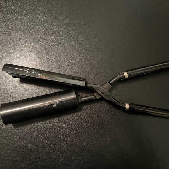 Set of Marcel curling irons and carrying case - Picture 3 of 4